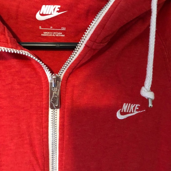 Red Nike zip up hoodie - Picture 3 of 4